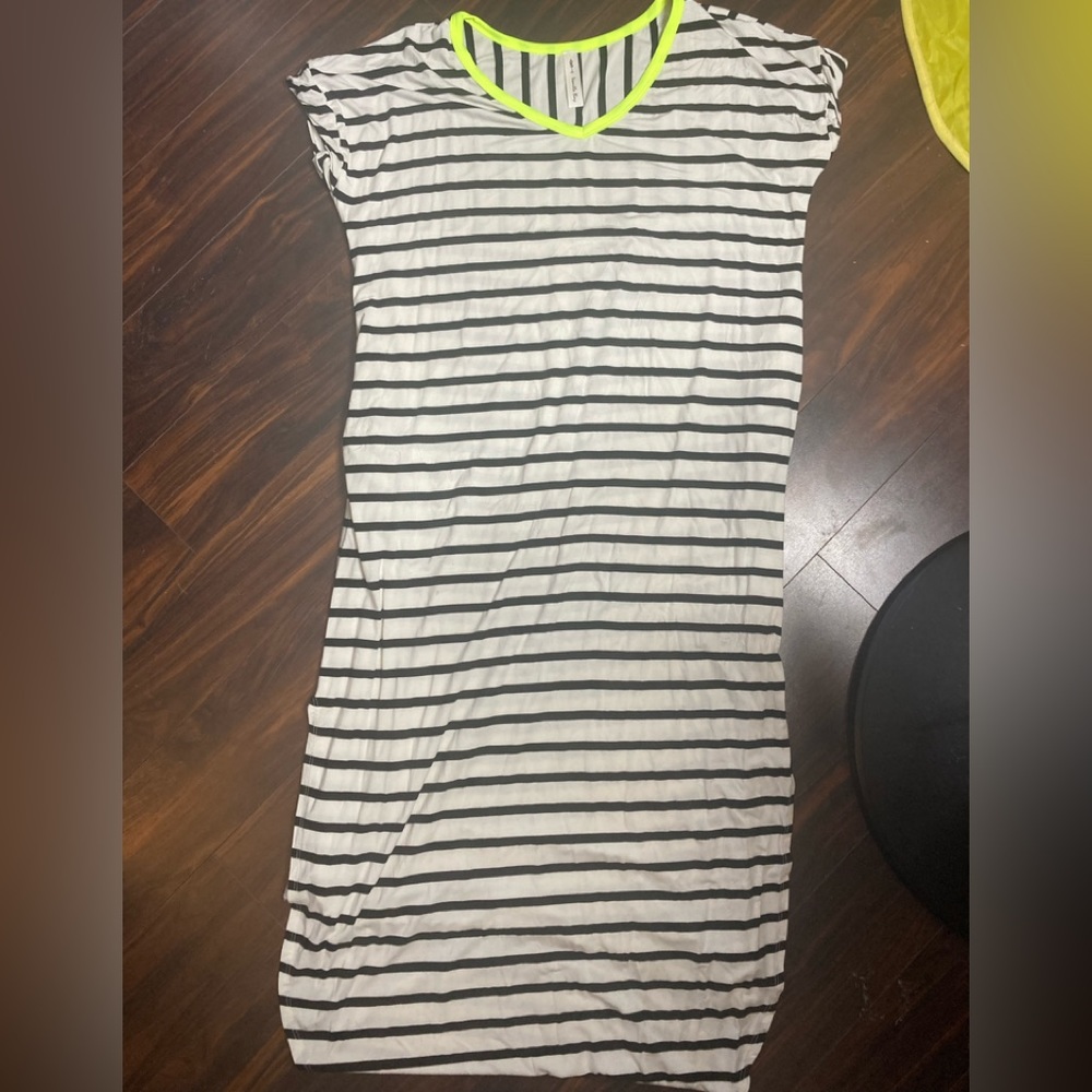 Vanilla bay black and white maxi dress